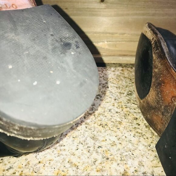 Nisolo Black Leather Chelsea Boots - Picture 8 of 8